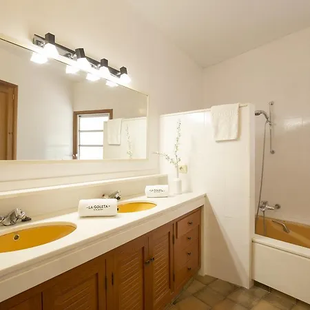 4 Cantons - La Goleta Villas